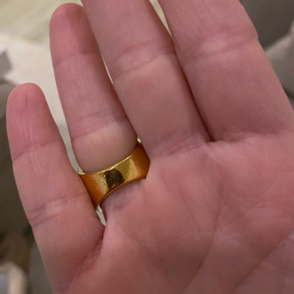 Swarovski Crystal Cocktail Ring. Purple and blue. - Picture 5 of 10